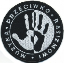 MUZYKA PRZECIWKO RASIZMOWI